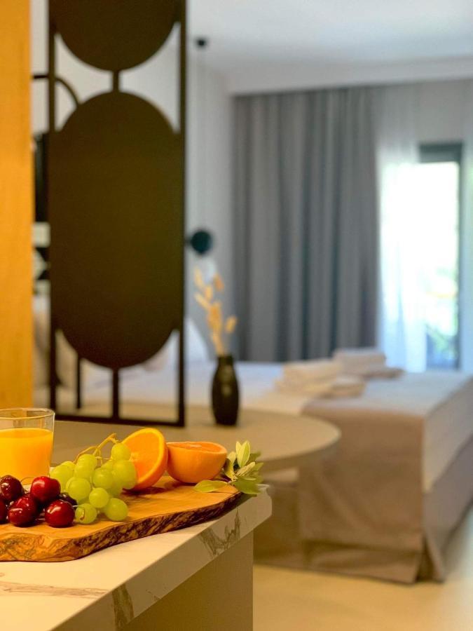 Anesis Deluxe Apartments Parga Eksteriør billede