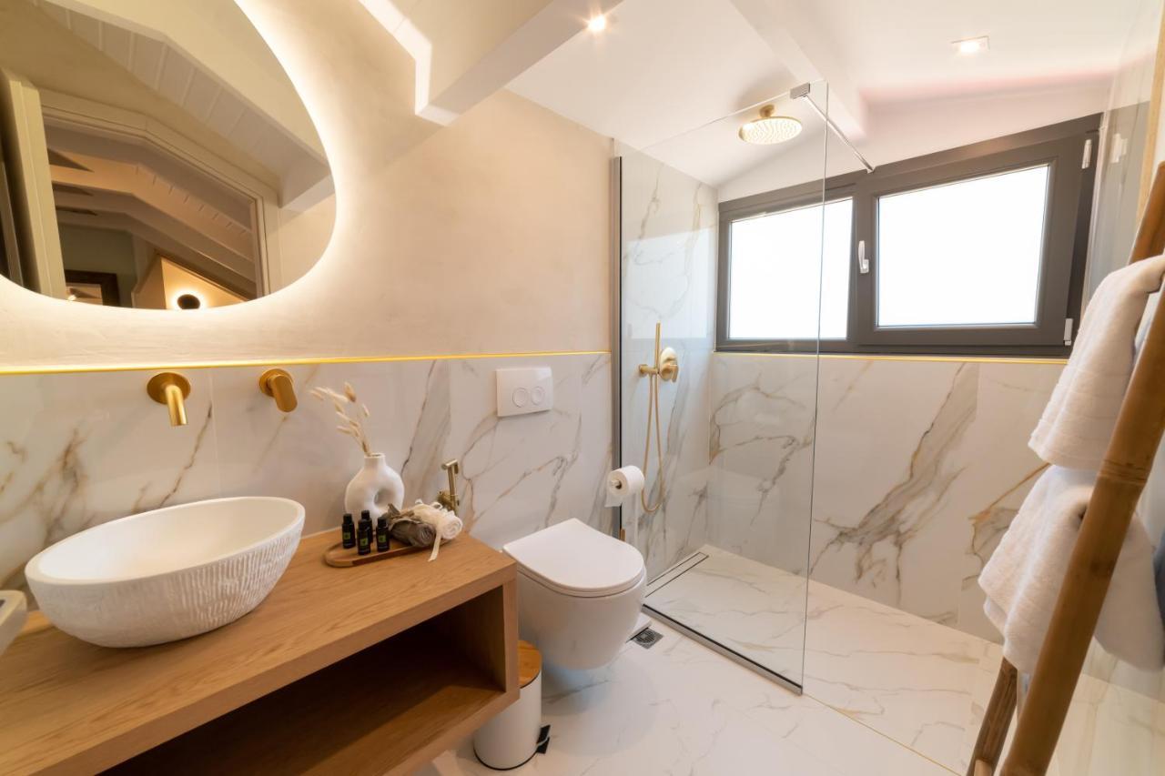 Anesis Deluxe Apartments Parga Eksteriør billede